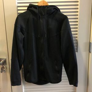 Nike sportswear tech fleece